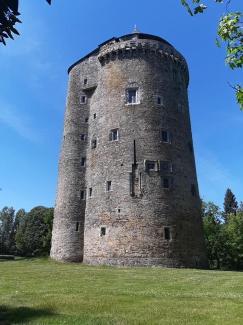 L'Etape De La Tour Grand-Fougeray Exterior foto