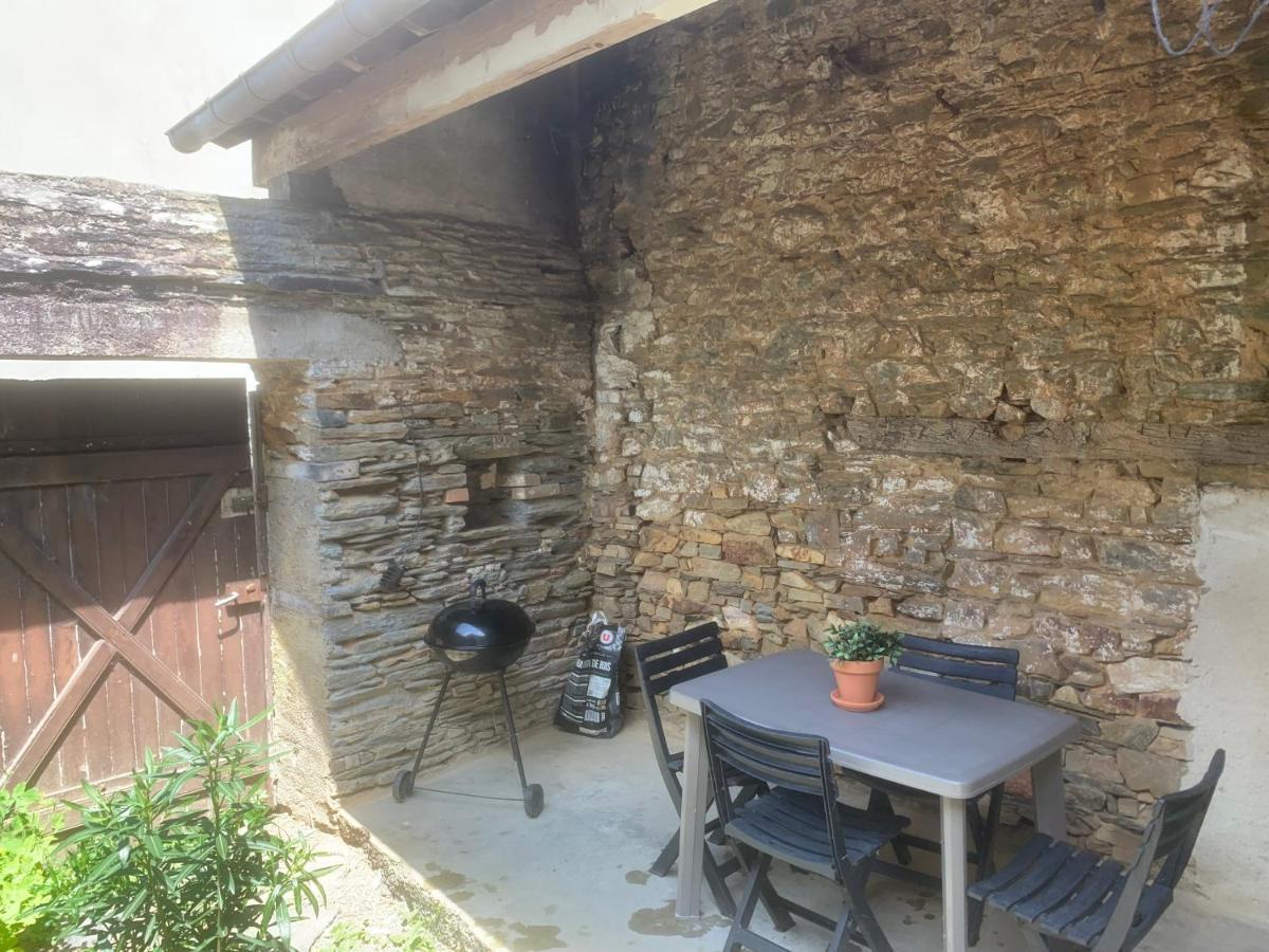 L'Etape De La Tour Grand-Fougeray Exterior foto